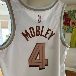Cleveland Cav’s Mobley Jersey!